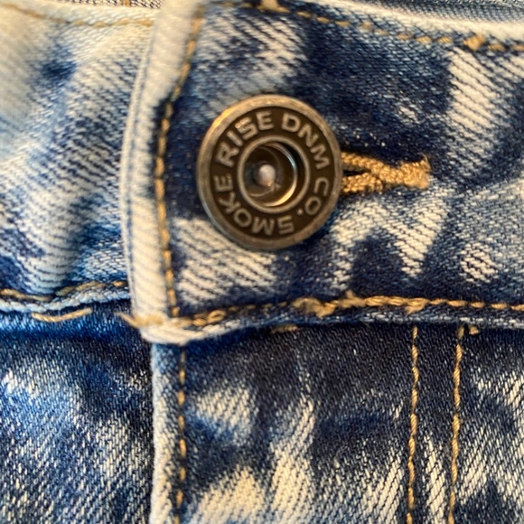 Mens denim shorts - Picture 7 of 8